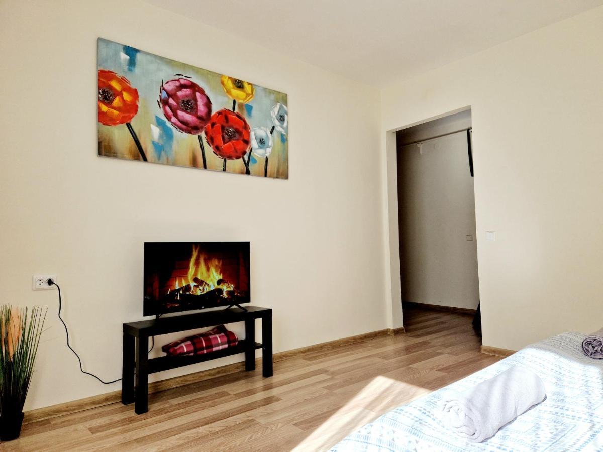 M&M Apartment X Self Check-In Panevezys Exterior foto